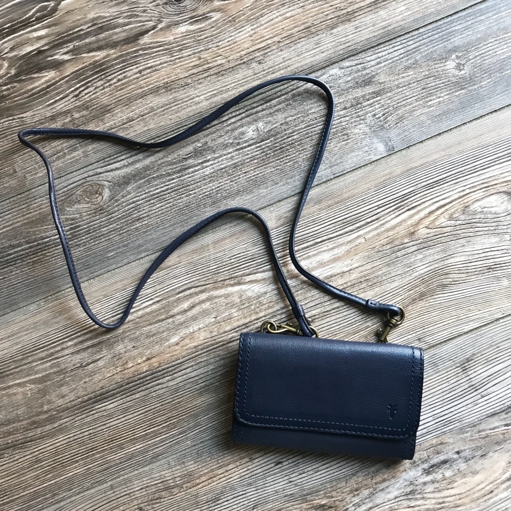 ❤️SOLD❤️FRYE: Lily Phone Crossbody - Picture 1 of 7